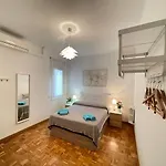 Nuevo Roger Oda ve Kahvaltı Barselona